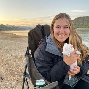 Meet your Posher, Kelly